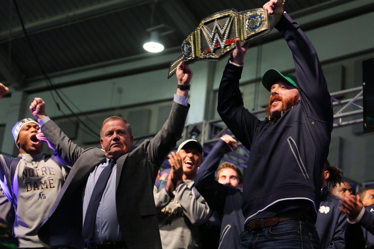 NDFootball's tweet photo. The best fans in College Football packed the Joyce Center to see WWE superstar Sheamus present NDFB w/ THE BELT. https://t.co/L4OaEhZNtV