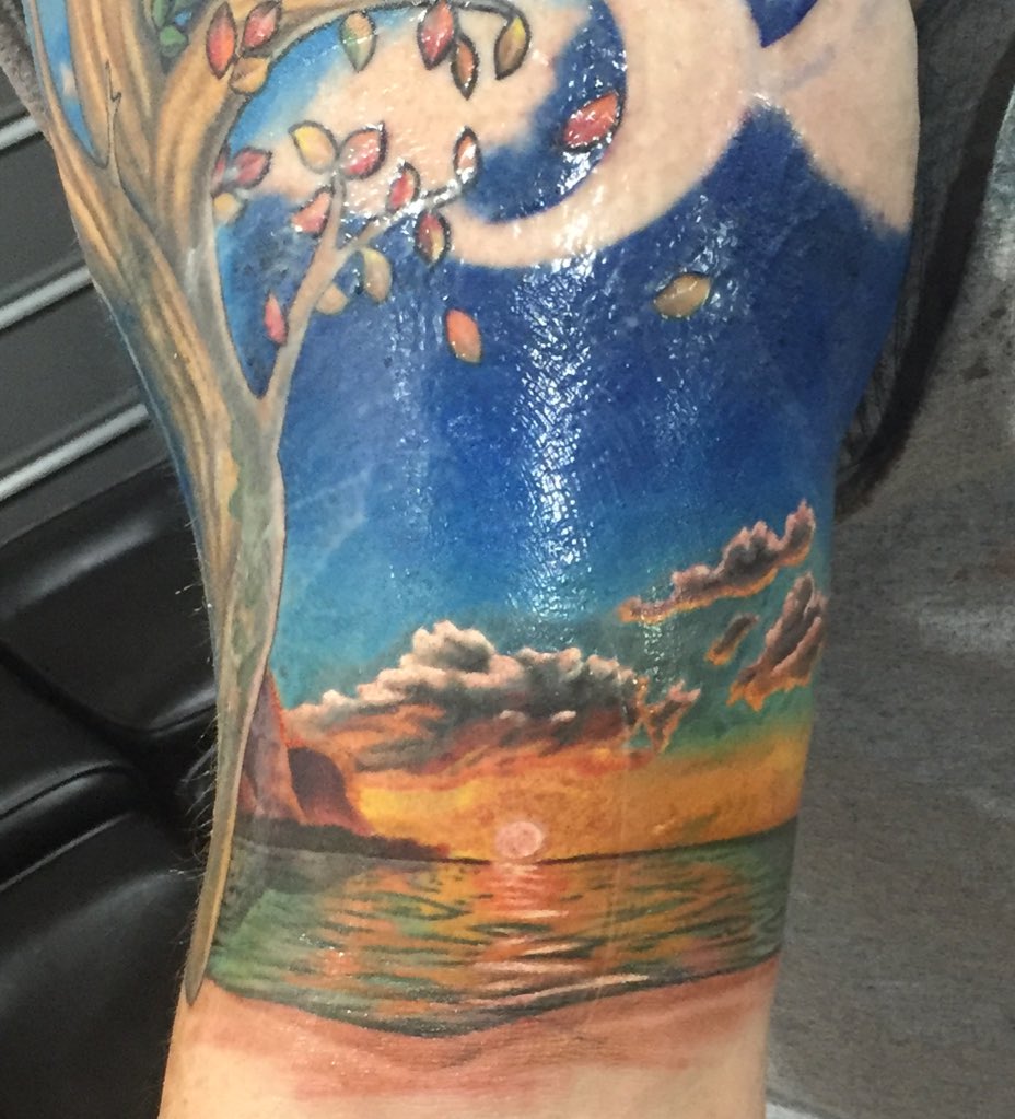 philGDM's tweet photo. @Dangelo_Art straight killin it as usual! #halfsleeveprogress #inkandstyle https://t.co/hMgcZnc1Kg