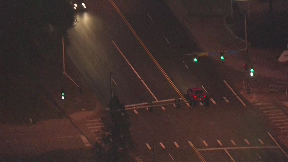 We’re continuing to follow the car chase ongoing through Denver. Live coverage: thedenverchannel.com/news/front-ran…