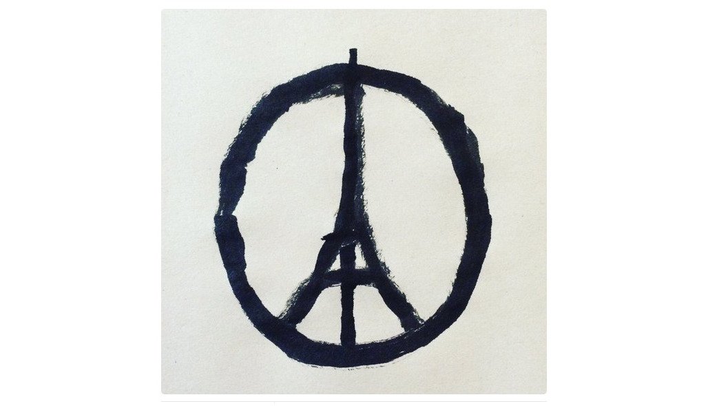 HLN_BE's tweet photo. #PeaceForParis: heel de wereld is solidair met Parijs https://t.co/6meBpubnu5 #hln https://t.co/DBLzScnuxz