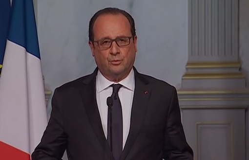 MVSNoticias's tweet photo. .@fhollande anuncia guerra "despiadada" contra el terrorismo tras atentados en #Paris https://t.co/gw1hS1mHwi https://t.co/qrBKOJpOav