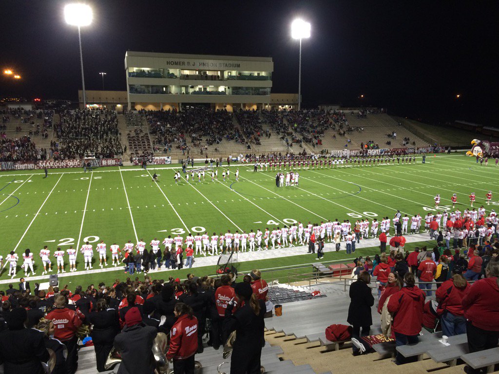 KurtToliver's tweet photo. Go Tigers! #bus6rocks #beltonm100 https://t.co/l1kuGo5FSm