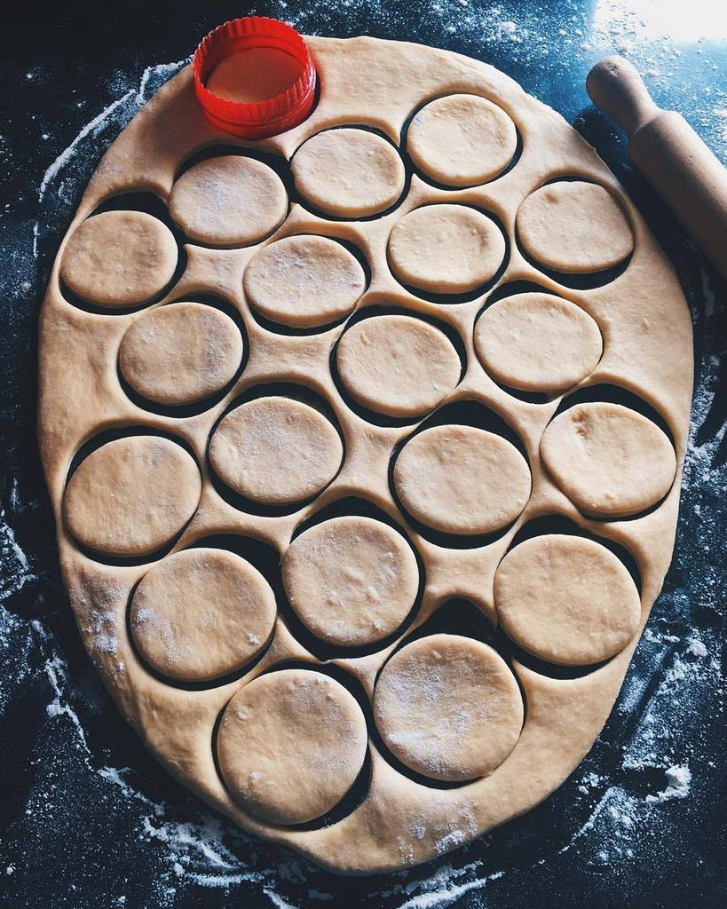 joicooo's tweet photo. The only kind of therapy I knead
#doughPrep #pt3 #foodadventures #sydneyfood #instafood https://t.co/I9dehqF5WP https://t.co/yyMDgOOLYf
