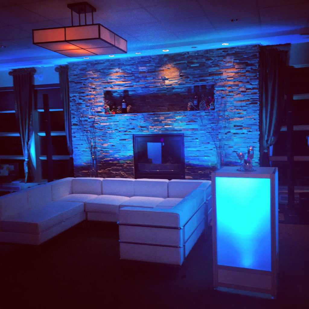 OttSpecEvents's tweet photo. Thanks again to @cleartheroom2 @DerickFage @Events_By_7 @cynthiabland for an amazing night last night! https://t.co/EGhKXxpags