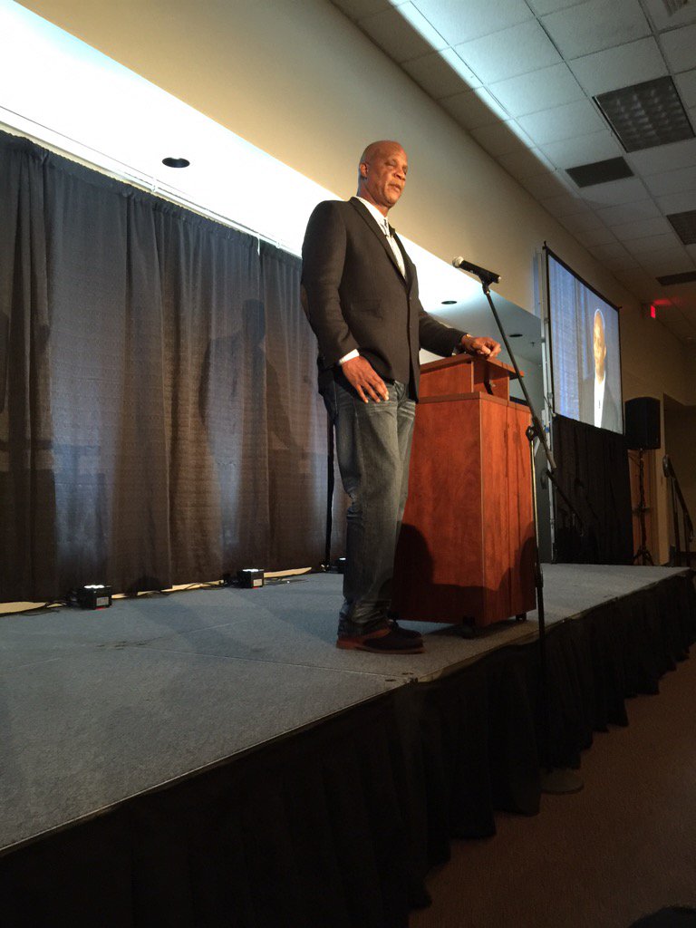 AkersJoe's tweet photo. Moving speech by Darryl Strawberry at Embrace Hope Dinner https://t.co/4i5TeMoxuf