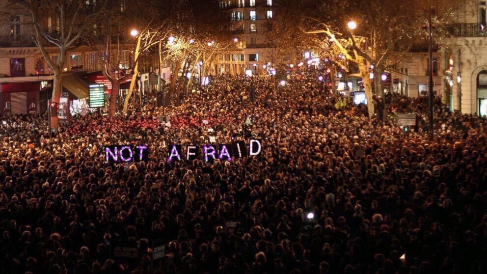 chloemchu's tweet photo. It's powerful to see how strong Parisians are. #PrayForParis  https://t.co/fT2lzKKP5L