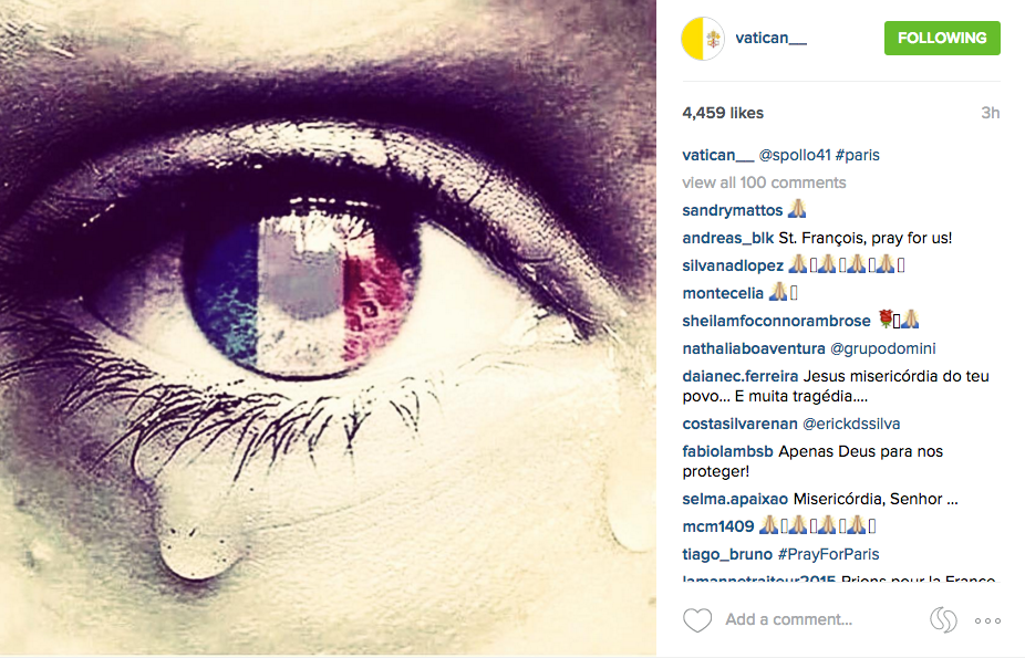 CNNEE's tweet image. Vaticano comparte imagen que representa el dolor mundial por los ataques en #París cnn.it/1lnD9xm