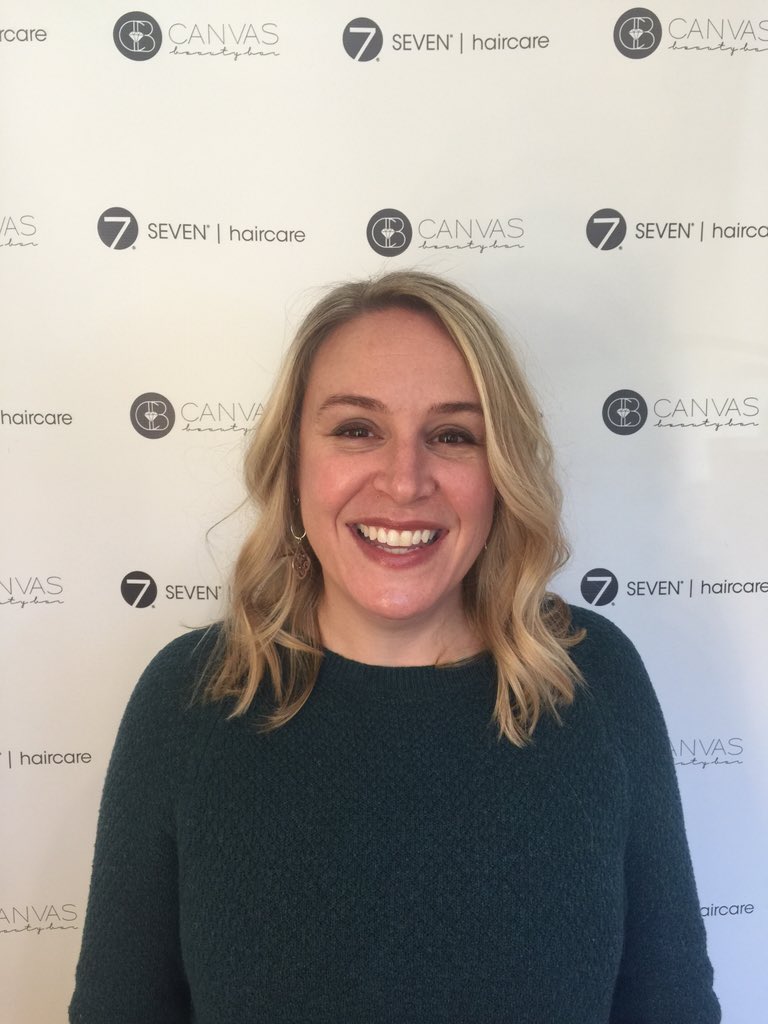 Canvas_Boone's tweet photo. Dimensional blonde.  Light layers.  #canvasboone #appstate #hairstylist https://t.co/nl068cdW02