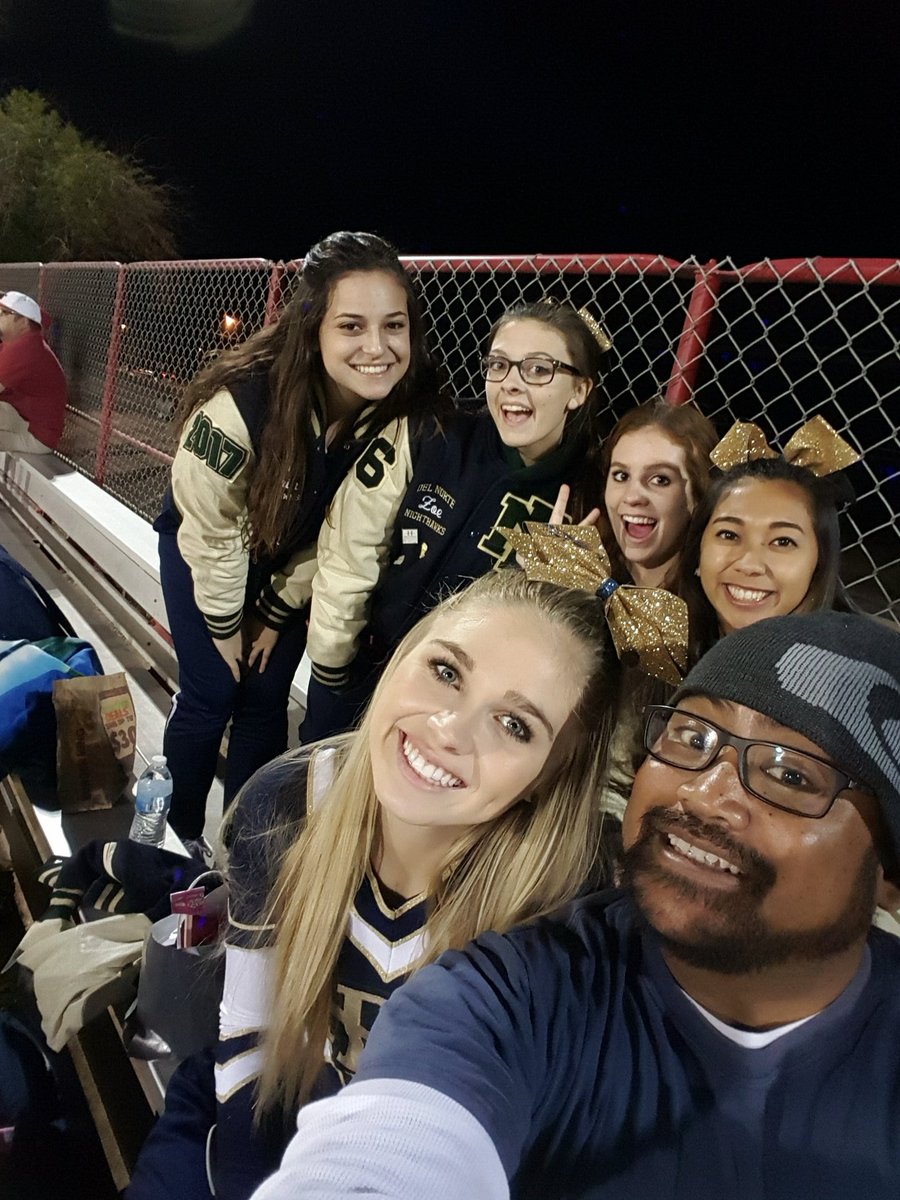 dnhs_cheer's tweet image. Our amazing cheer team getting ready for our playoff game against Imperial!#dnhscheer #flockon #nighthawkpride