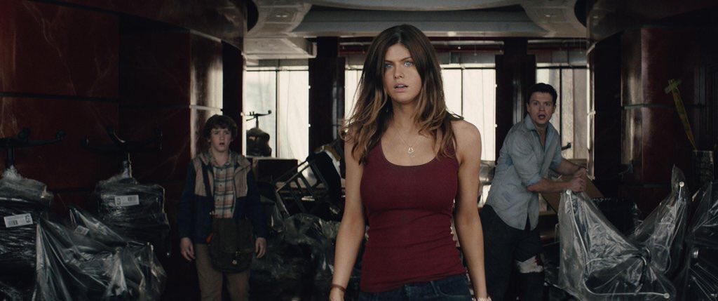 ADaddarioFans's tweet photo. San Andreas (2015) - #SANANDREAS #AlexandraDaddario #TheRock @AADaddario @TheRock https://t.co/Ncv0PQFhoP