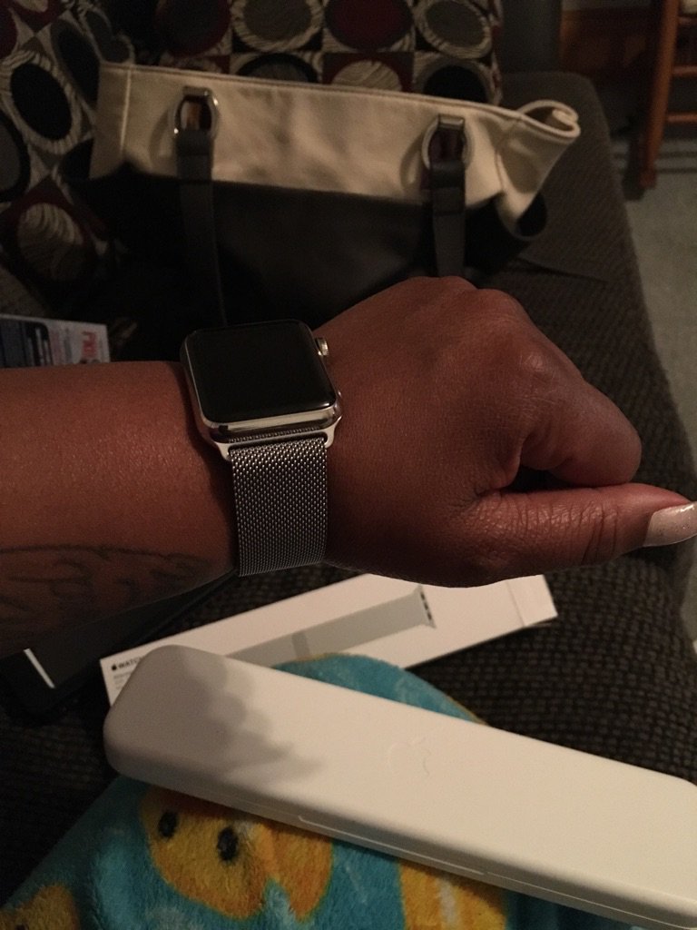 jeskindly414's tweet image. I do Love my new band tho 😍🍎⌚️#MilaneseLoop #TeamApple