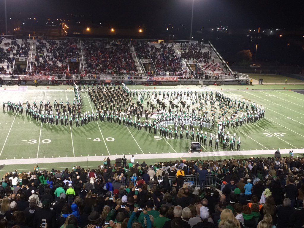 Carrollisd's tweet photo. Lids are in the house! @CISD_CREW @EmeraldBelles1 @CDragonBand https://t.co/RI1LEmTVOI