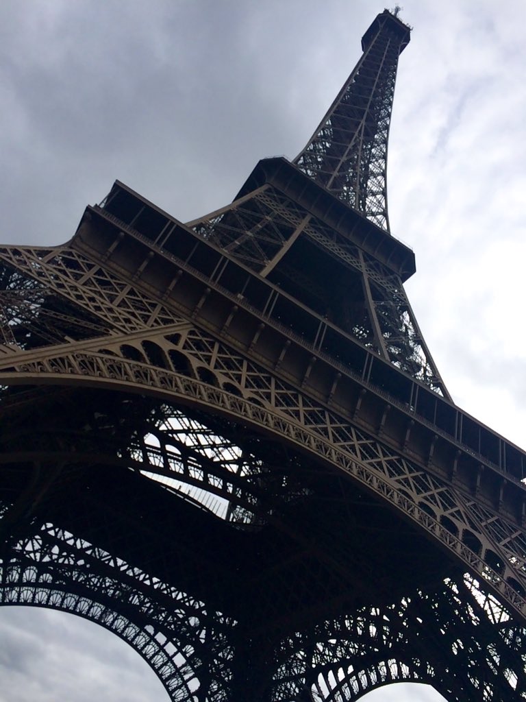 elefante8's tweet photo. #Paris🇫🇷 https://t.co/uSv8srPxWP