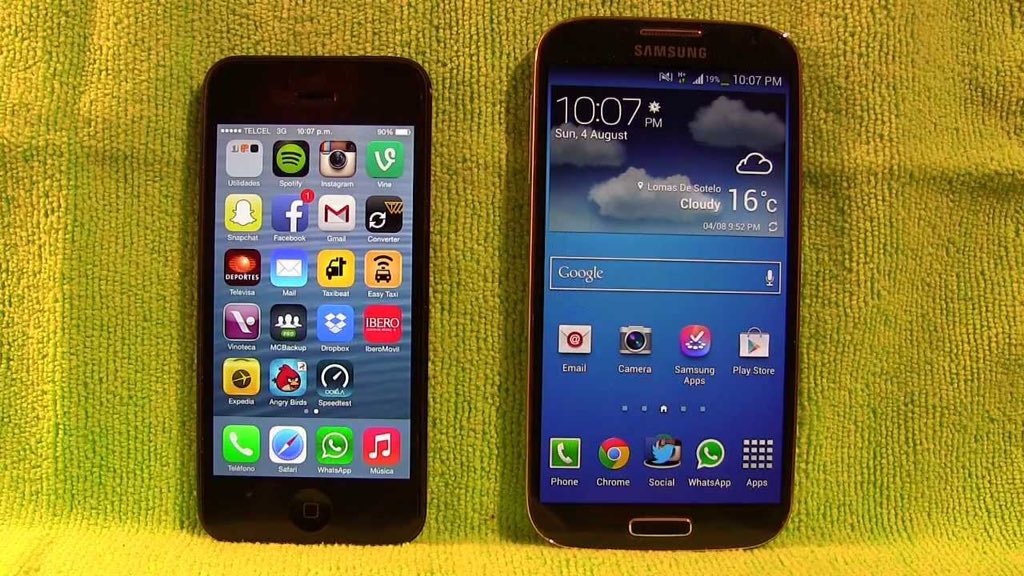 Kennedy2280's tweet photo. #Iphone_5 And #Galaxy_S4
?😍😍 https://t.co/HneSB7CHQV