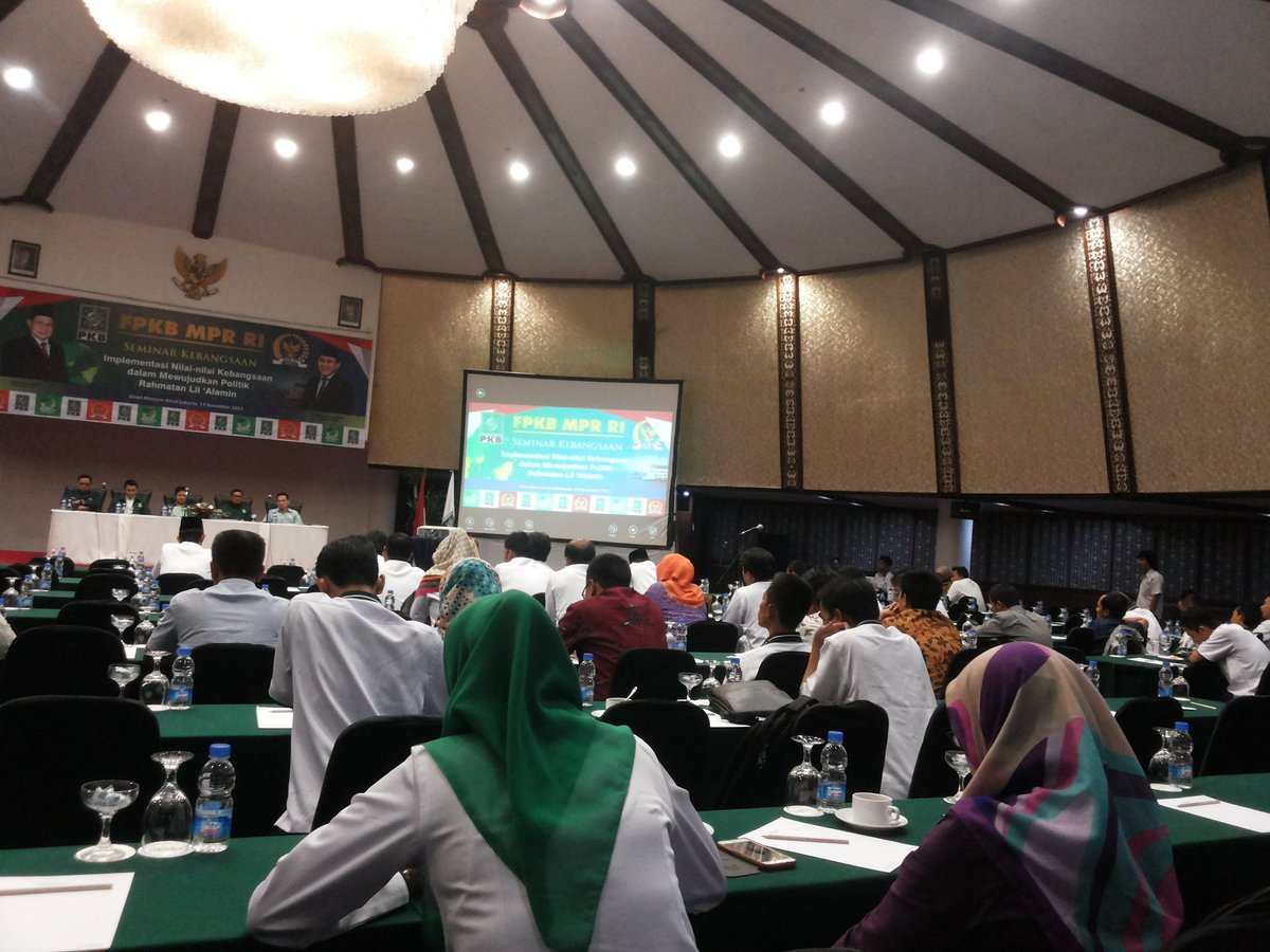 Seminar "Implementasi Nilai-nilai kebangsaan dalam Mewujudkan Mewujudkan Politik Rahmatan Lil'alamin" #pkbmuda