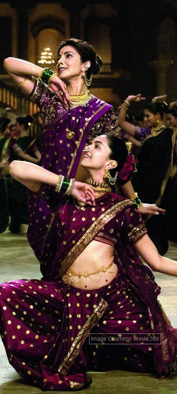 ETimesPhotos's tweet photo. #PingaFirstLook  - #DeepikaPadukone &amp; #PriyankaChopra dance together for the first time ever in #BajiraoMastani. https://t.co/7fjnOm2QAh