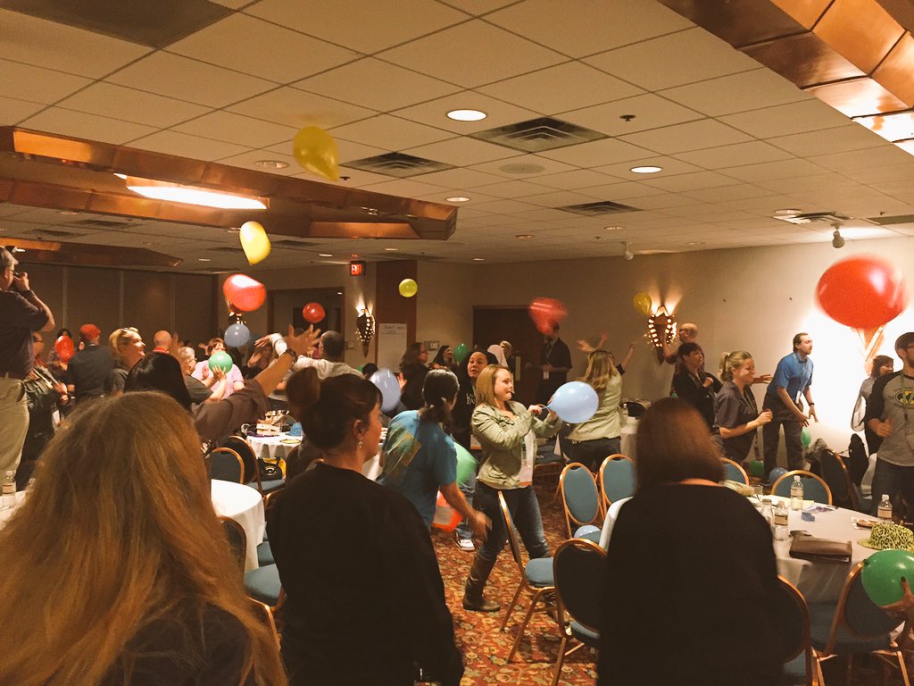 NatHonorSociety's tweet photo. Advisers having a little fun at #LeadAZ! https://t.co/XfhgUleBw7