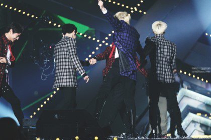 Timeto_Taem's tweet photo. 131114 멜론 뮤직 어워드 (5)

#태민 https://t.co/1L35snc1bs