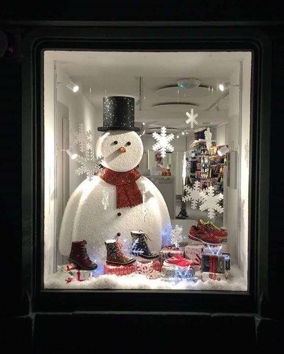 BidStAndrews's tweet photo. Wishing Sara, Stephen & the team at #Podofit every success with the new shop on Market St. https://t.co/wpsiAnzGKT https://t.co/tiUFZSO625