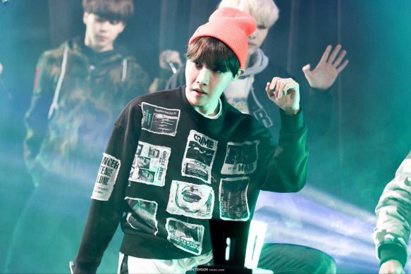 BTS_National's tweet photo. HQ) 151106 J-Hope @ Hope Concert
Hopetension_218 #제이홉 @BTS_twt #방탄소년단 https://t.co/HFCCt2u1jG