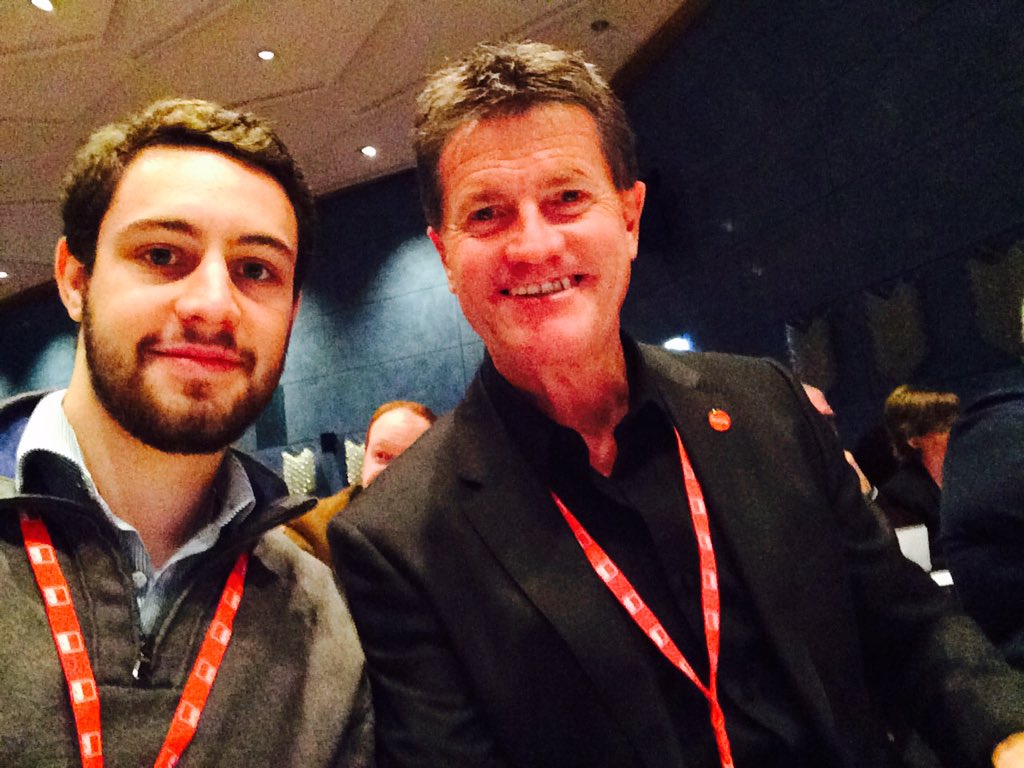 DennisFeldmann's tweet photo. Landesparteitag der @spdrlp #MALU16 https://t.co/4L4DFjKmla