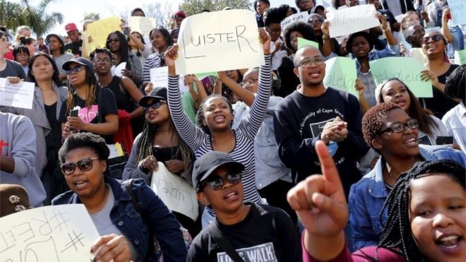 BBCAfrica's tweet photo. Why South African students want to be taught in English https://t.co/FQOzsbLOJ6 https://t.co/Jz4k9WvJPX