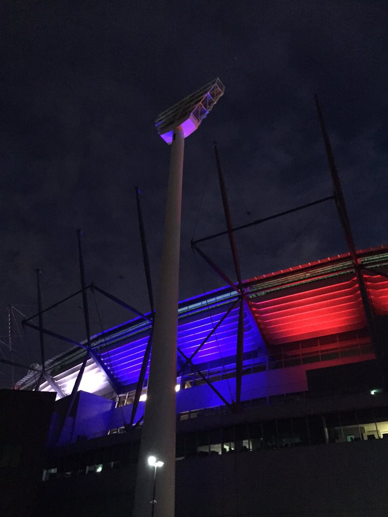 For the people of Paris. 🇫🇷