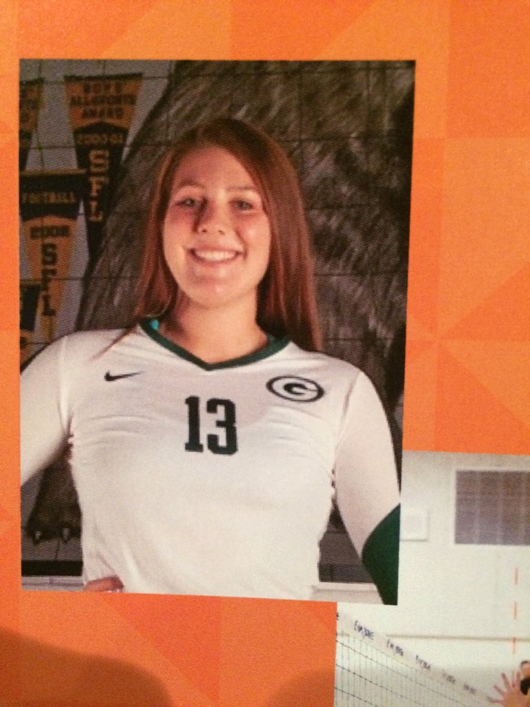 sam_tafoya's tweet image. When not even the numbers on your jersey help people tell you apart #im13not15 #twinprobs