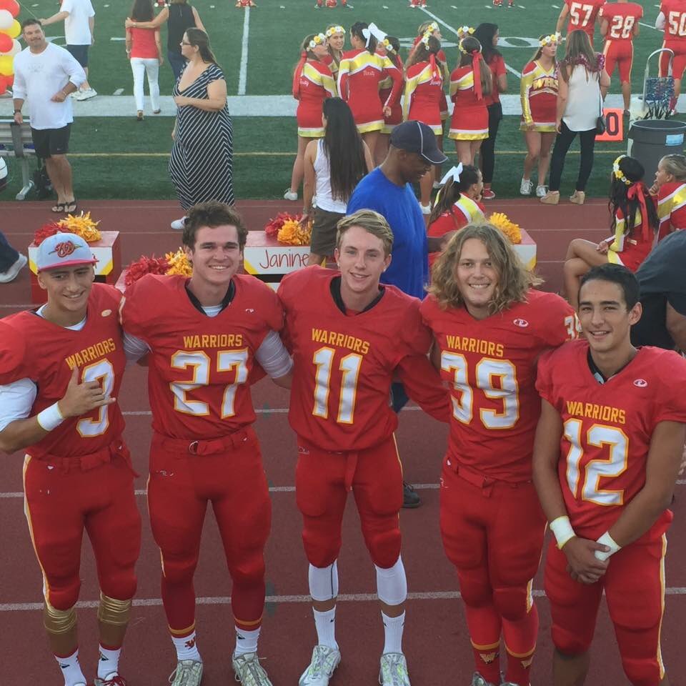 BrendanHall6's tweet photo. Can't believe it's over but so thankful for all the blessings it brought me❤️🏈🏈 https://t.co/Lhyw9RE38B