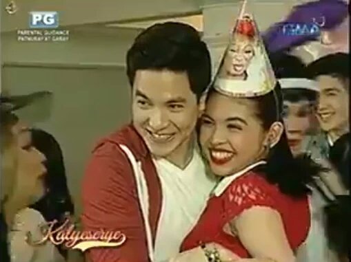 ain07_jane's tweet photo. OMG!!! Kakakilig nman ng paper dance.., Go Alden' Go Yaya!!:D #ALDUBHappyBdayLOLA https://t.co/FRnXWXIyz4