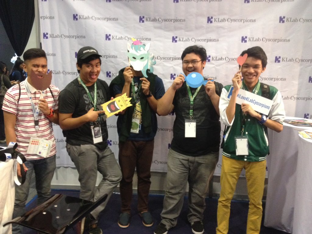 JarenDelaCruz's tweet image. Sa pinakamagandang booth sa DevCon ang KLab! #KLabCyscoStings #KLabCysxDevcon #GoOpenSourcePH