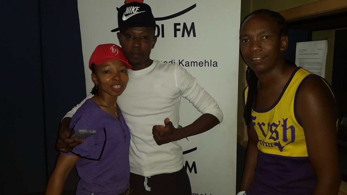 kagisosebudi's tweet photo. #Mzambiya|@LesediFM|@Twasagirl|@cadamgaga|#ReaMedia https://t.co/Lku0GdAHJj