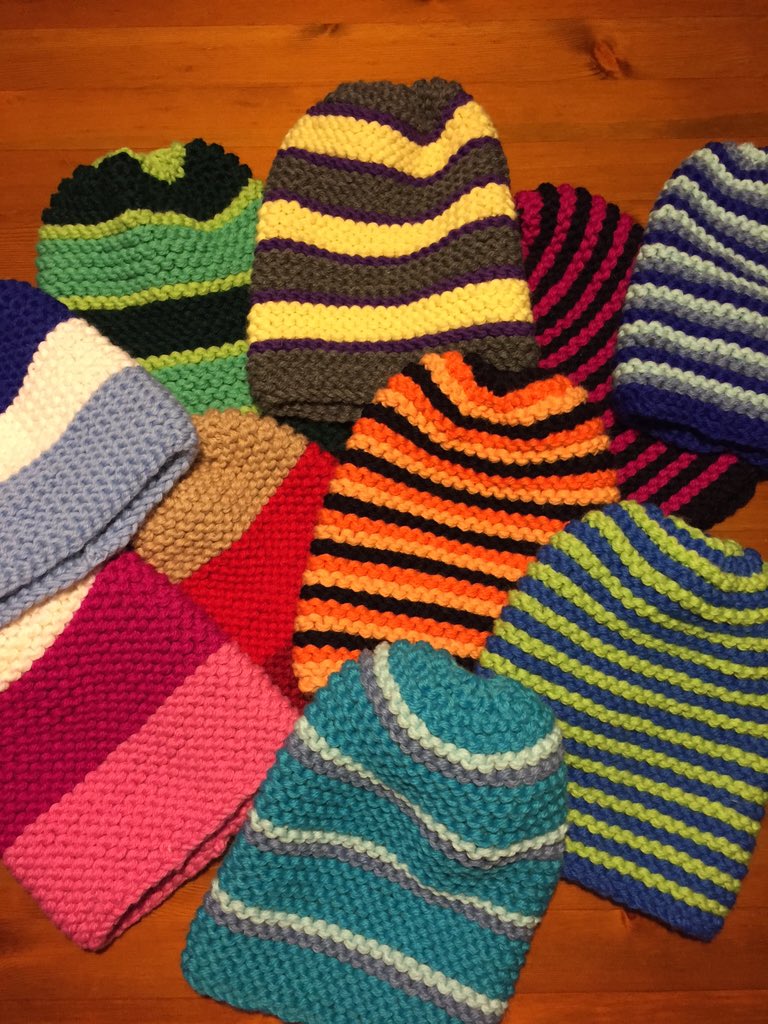 CiapaPouver's tweet photo. Pronti per l'inverno?!? #ciapapouver #cesanatorinese #cappellini #lana #fattiamano #colori https://t.co/EBRVgJslYC