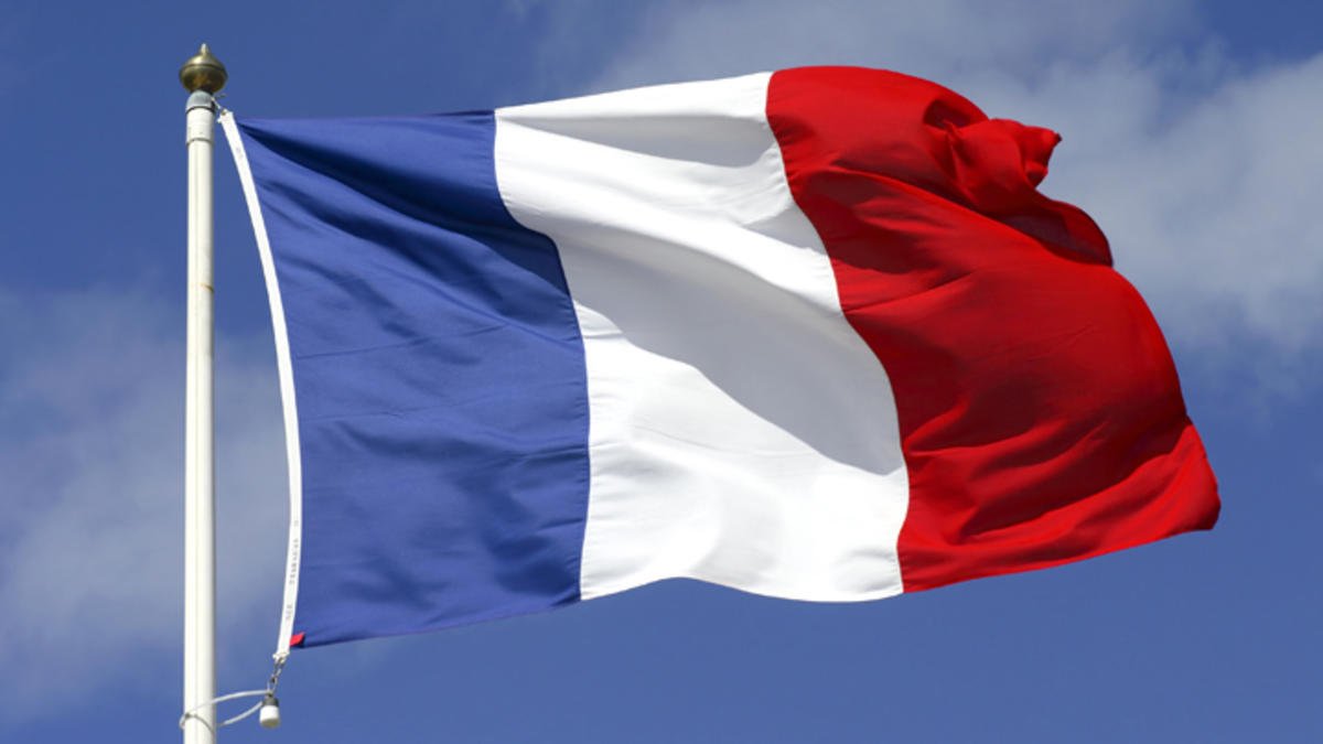 LastDragonUK's tweet photo. Last British Dragons thoughts and prayers are with France this morning https://t.co/VDN8bbqjIm
