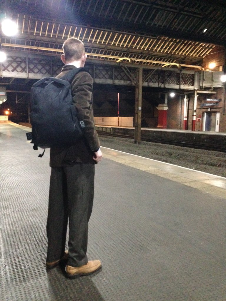 LozoCN's tweet photo. What better way to road test my new #RiutBag than a trip to #London for the #DWFestival #Dwfest #DWFestuk @_riut https://t.co/K2fidBpHo3