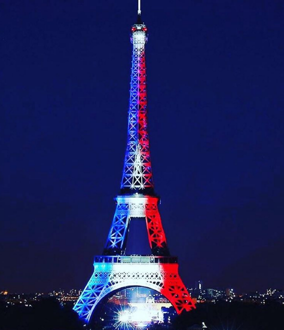 Horrible, horrible actions 😢😢😢😢
#PrayersForParis And The People 💙
Stay Strong And Don't Give Up 💙