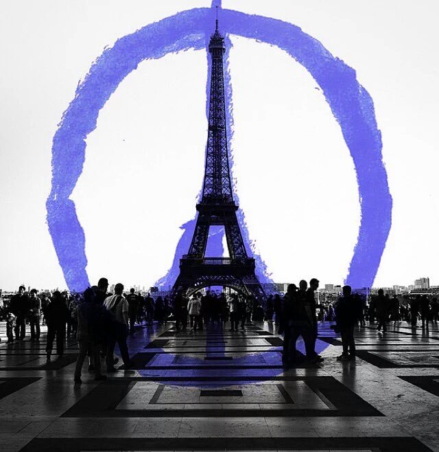SheBeDoOne's tweet photo. 😔 #Paris https://t.co/Big6attfJJ