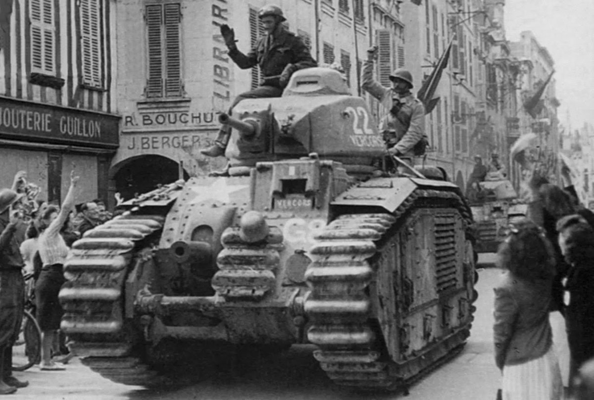 Free #French forces on a Char B1 bis vercors tank, liberating a French town, 1944. / Adım adım özgürleşen Fransa..
