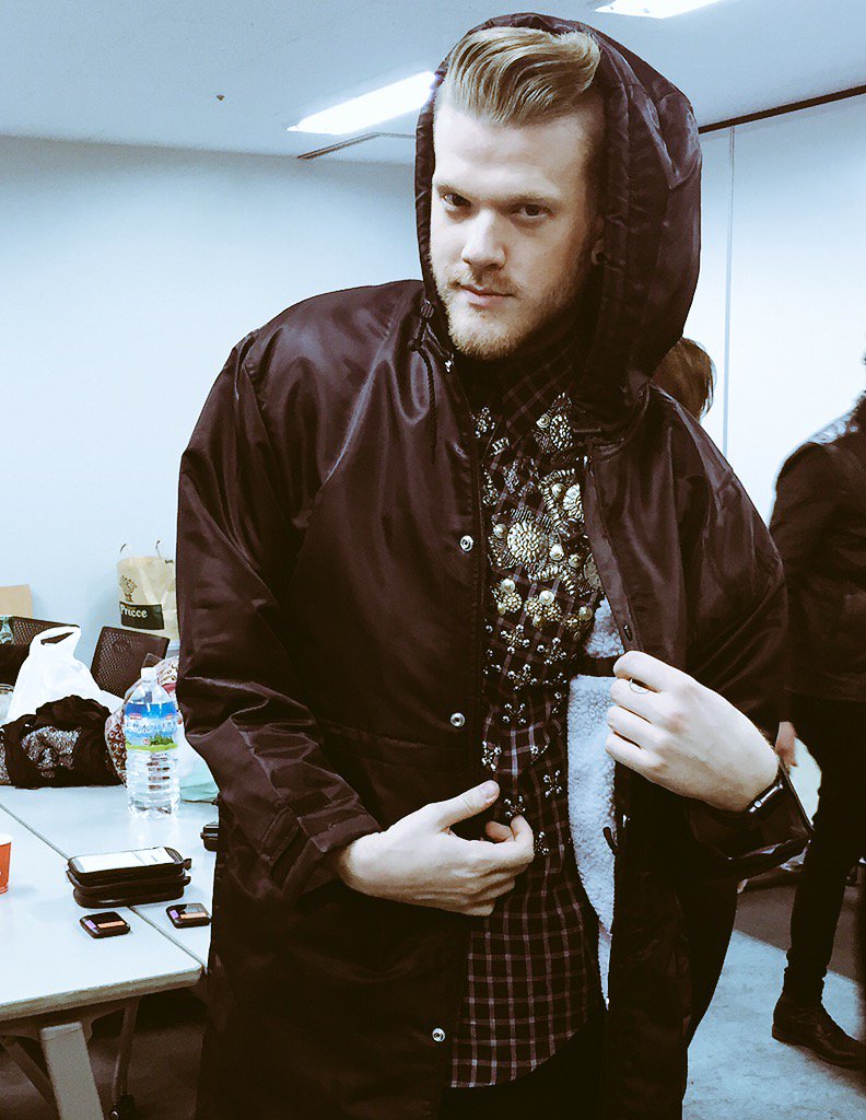 Pentatonix 日本公式 ペンタトニックス ラゾーナ川崎 ミッチ スコットもお届け ペンタトニックス来日なう T Co N1blj10xc4 Pentatonix 日本公式 ペンタトニックス ラゾーナ川崎 ミッチ スコットもお届け ペンタトニックス来日なう T Co N1blj10xc4