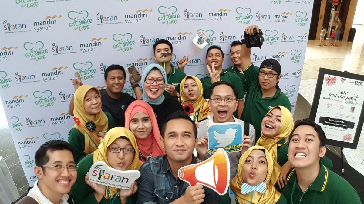 lotusiaa's tweet photo. Seseruan kami di malam minggu 😘😘 mana malam minggumu ? #bsmsiaransby #bsmsiaransurabaya @sukses_menabung https://t.co/BiW5SKPatw
