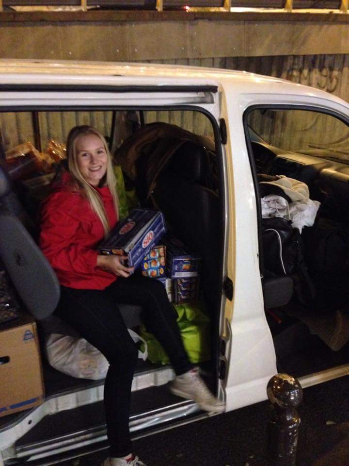 helpneededEU's tweet image. A car full of food for the refugees