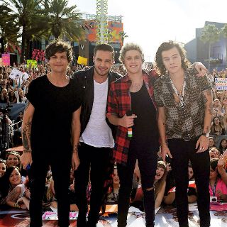 Moniqiilourens's tweet photo. #KFMdirectioners #CokeTop40SA https://t.co/AccgbdeudO