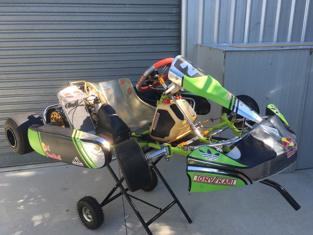 CVT23i's tweet image. @94mim ready when you are mate #smellthe2stroke #HamiltonWHO?