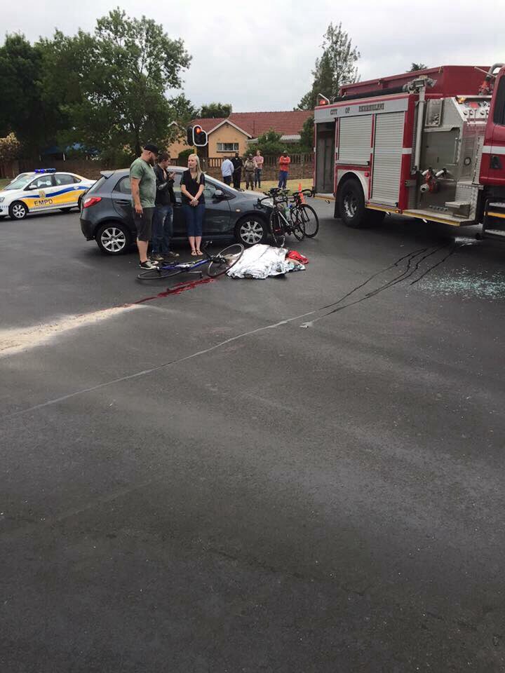 BedfordviewArea's tweet photo. @PigSpotter @FatalMoves Cyclist killed in a hit and run in Edenvale. Have been caught. https://t.co/UL2hLFngSM https://t.co/naOgBLHkZG