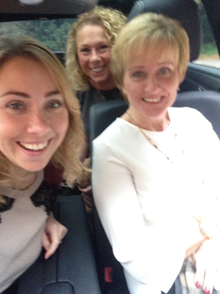 We've arrived <a href="/MumpreneurUK/">Mumpreneur UK</a> #businessawards #SwimWithSwimstars