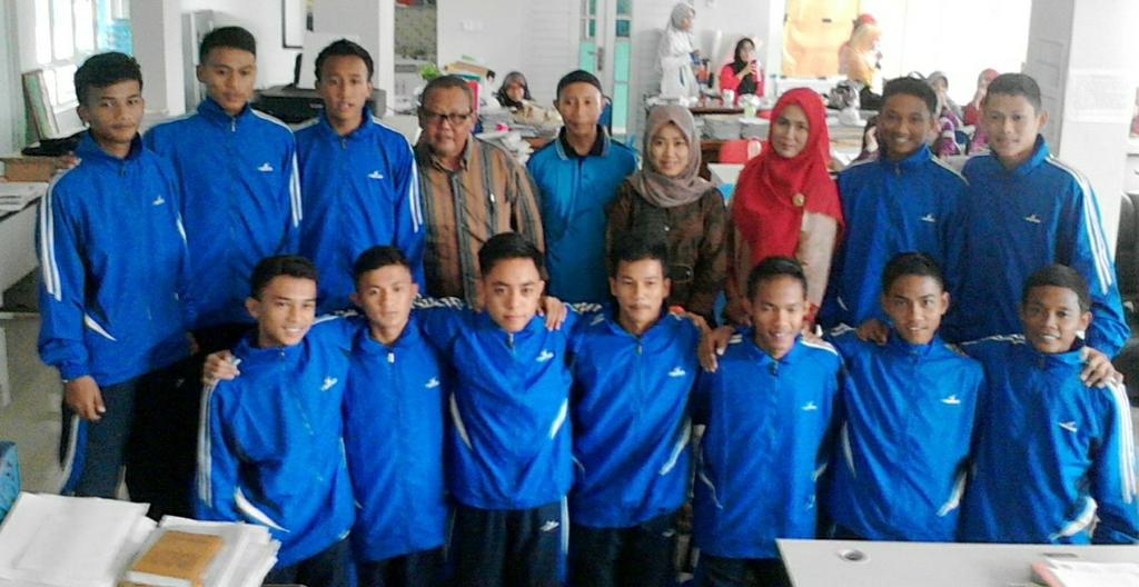 SMA NEGERI 8 BATAM tweet media