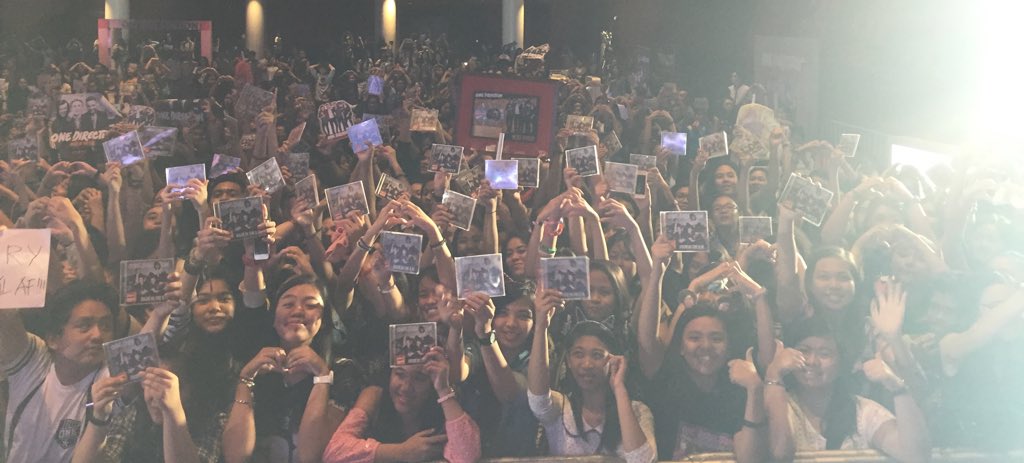 Astroplus1's tweet photo. MADE IN THE AM LAUNCH PHILIPPINES! @Harry_Styles @NiallOfficial @Real_Liam_Payne @Louis_Tomlinson @onedirection β€οΈ https://t.co/Ks5GCsfyRQ