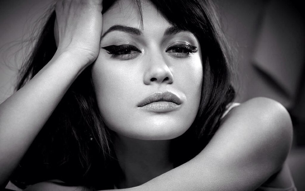 HAPPY BIRTHDAY
Olga Kurylenko - 14 noviembre 1979 