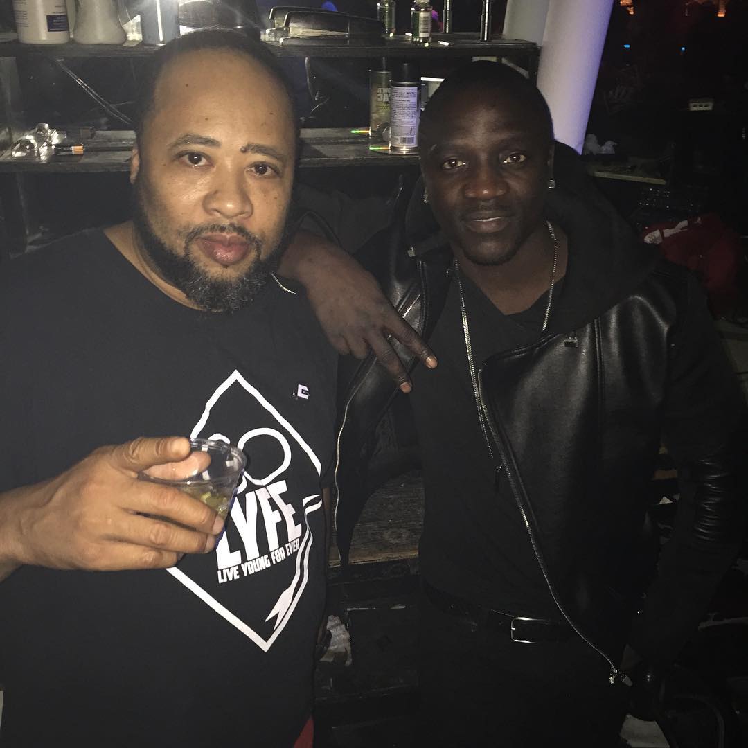 AkonXone's tweet photo. Another pic of @AKON w/ #DJFUNKYATL at the #Strokers in Atlanta , GA #KonvictKartel https://t.co/PqVpoeKoAN