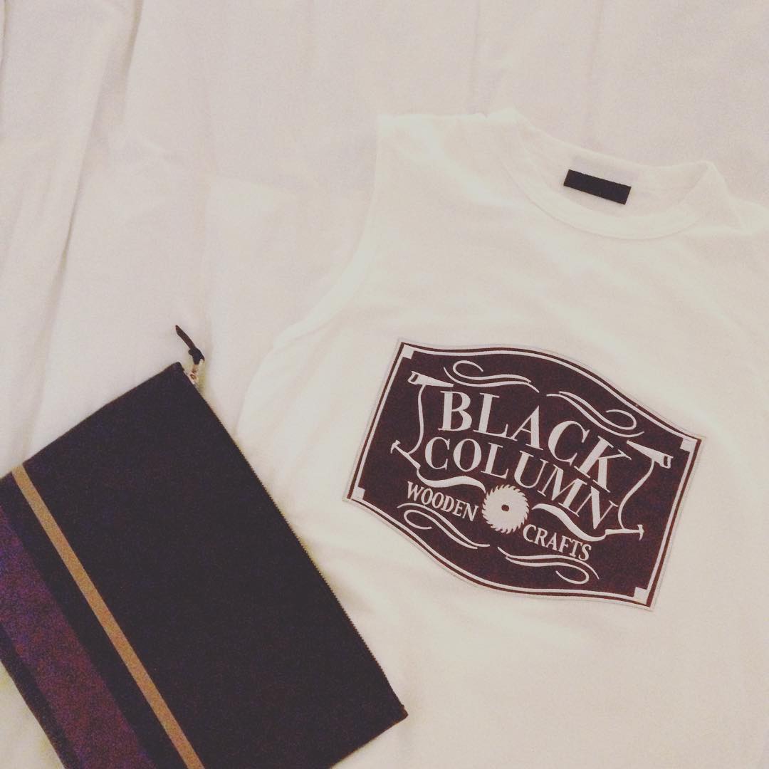 aura_m_kr's tweet photo. r방콕에서 우연히 #BLACKCOLUMN 대표님을 만나 선물받았어요! 🇹🇭 BKK WELCOME GIFT 라며.
자세히 보이진 않지만 자수라서 존예. thanks 🙏🏻 https://t.co/o0pwKGRWoO